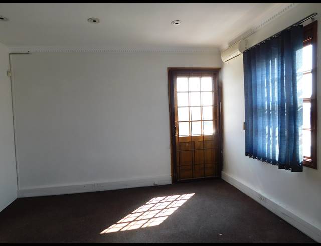400M² OFFICE FOR SALE IN FERNDALE